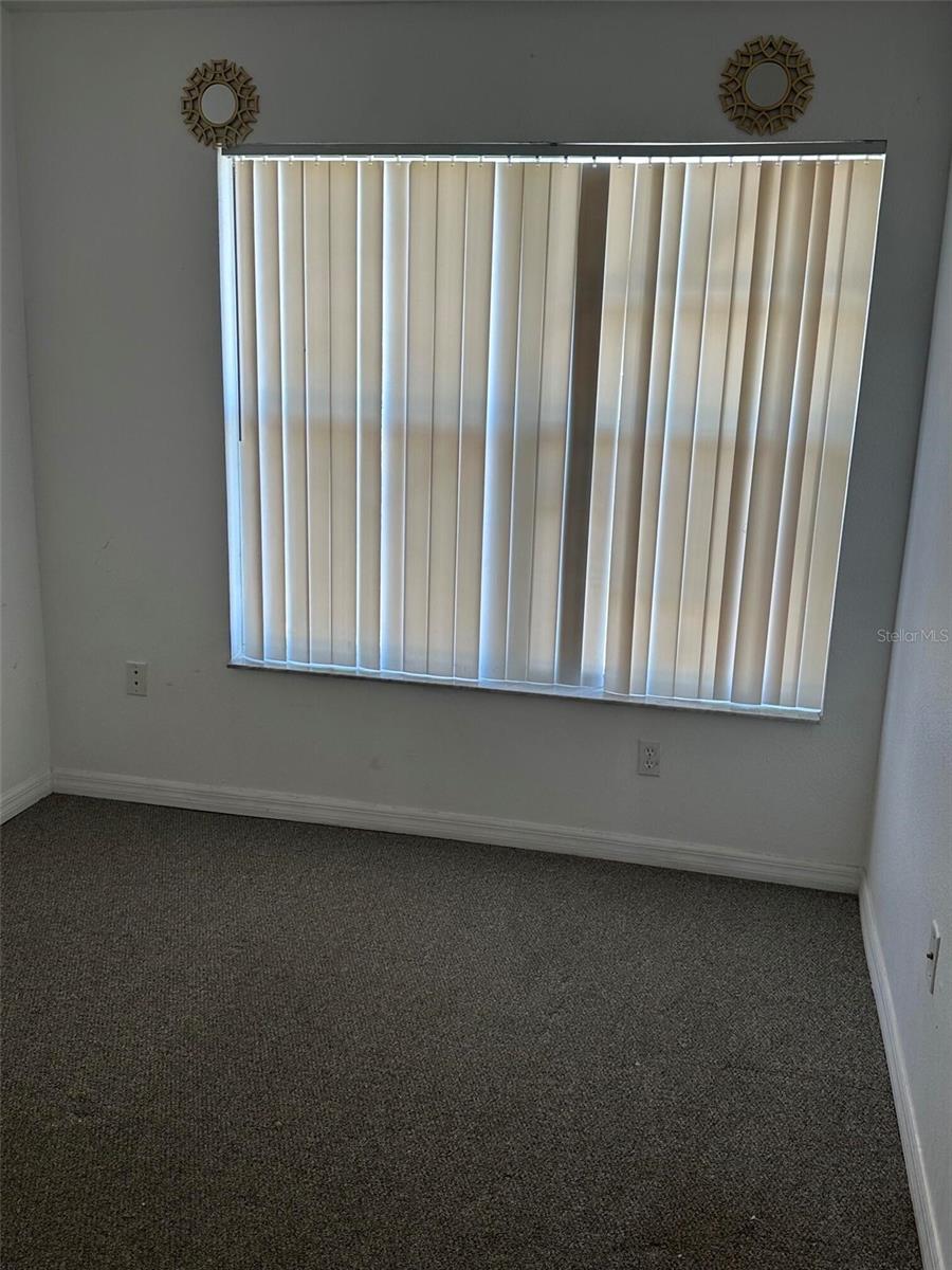 FLORIDA PALMS - Residential