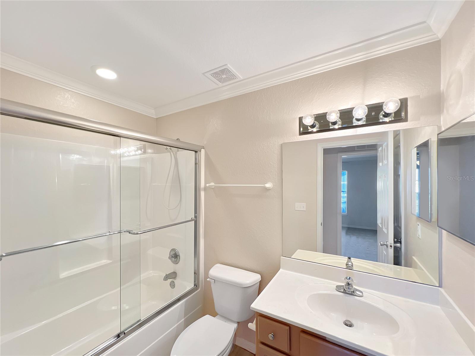 MAGNOLIA GARDEN VILLAS OR 1412/521 - Residential