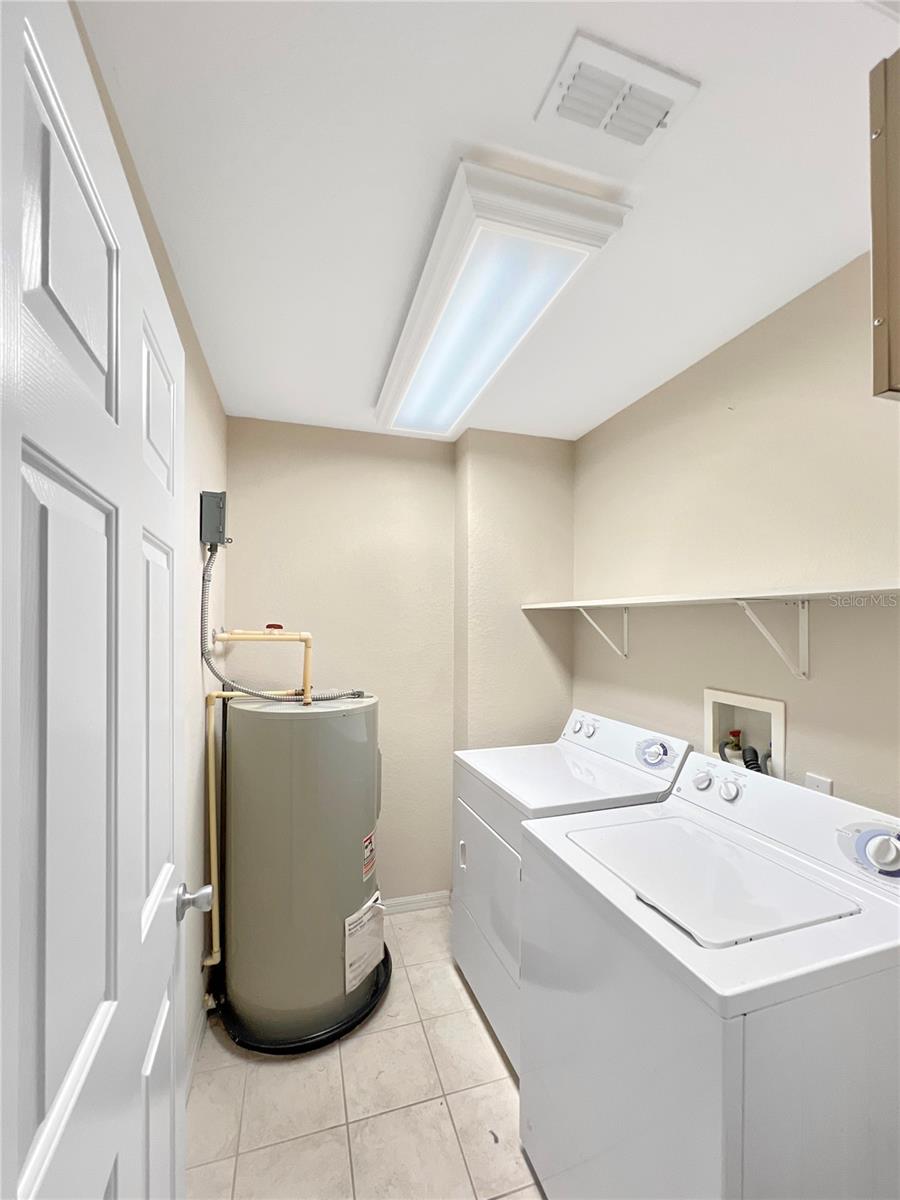 MAGNOLIA GARDEN VILLAS OR 1412/521 - Residential