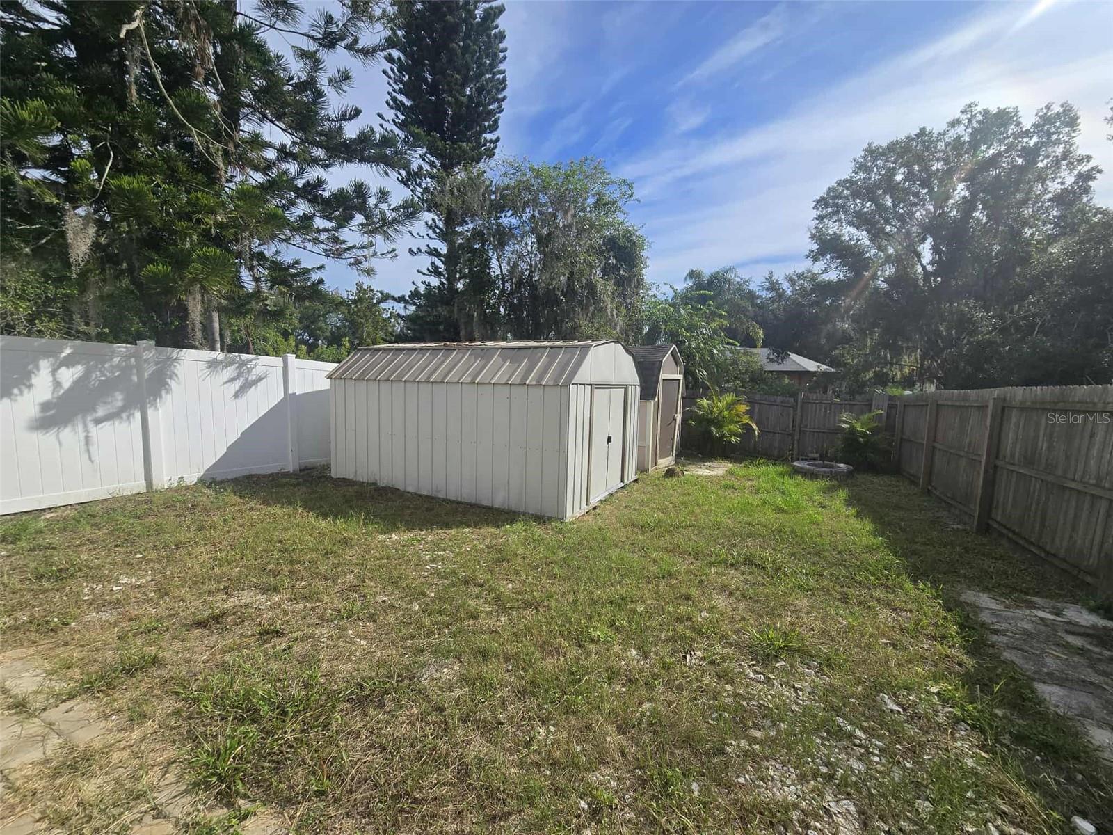 LAKE PADGETT ESTATES EAST - Residential Lease