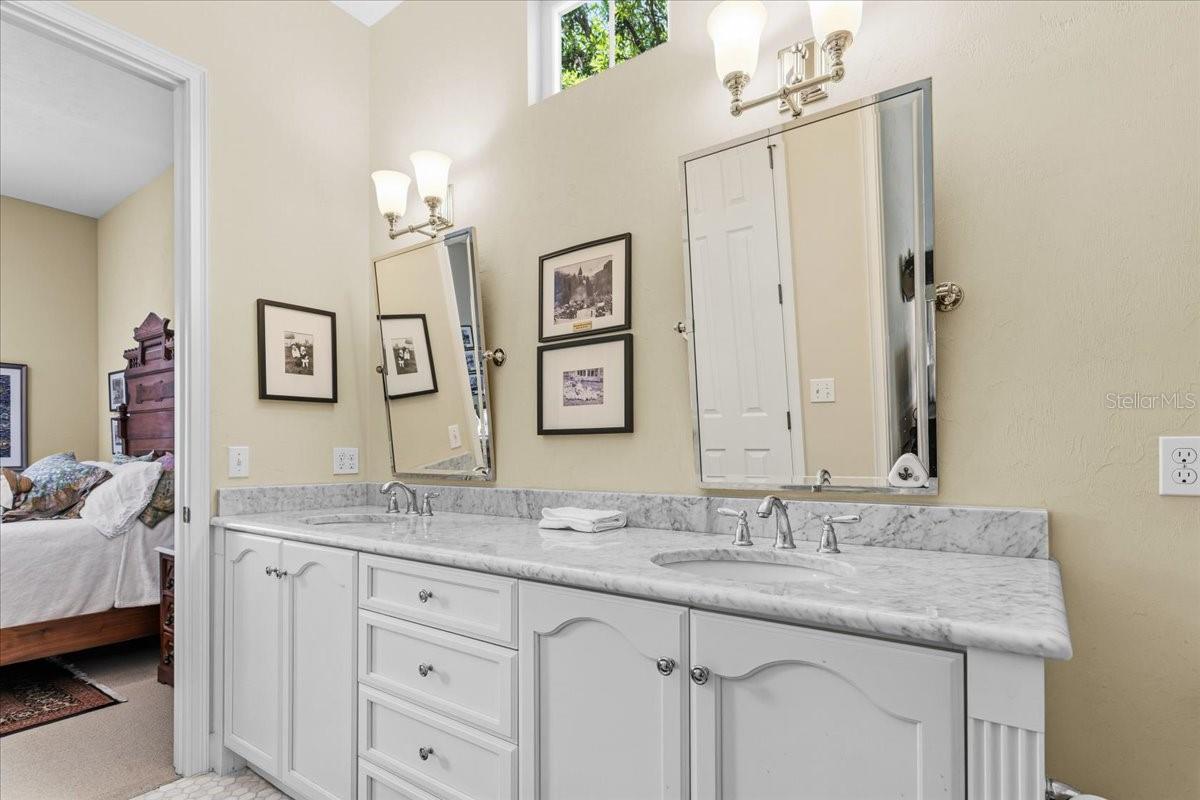 MEADOWS NORTH - Residential