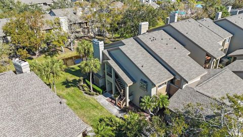 A home in PALM HARBOR