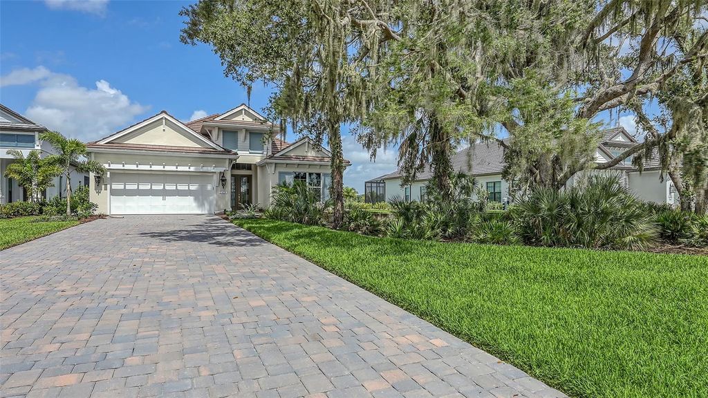 Photo of 6224 Isla Del Ray Avenue, Sarasota, FL 34240 (MLS # A4656253)