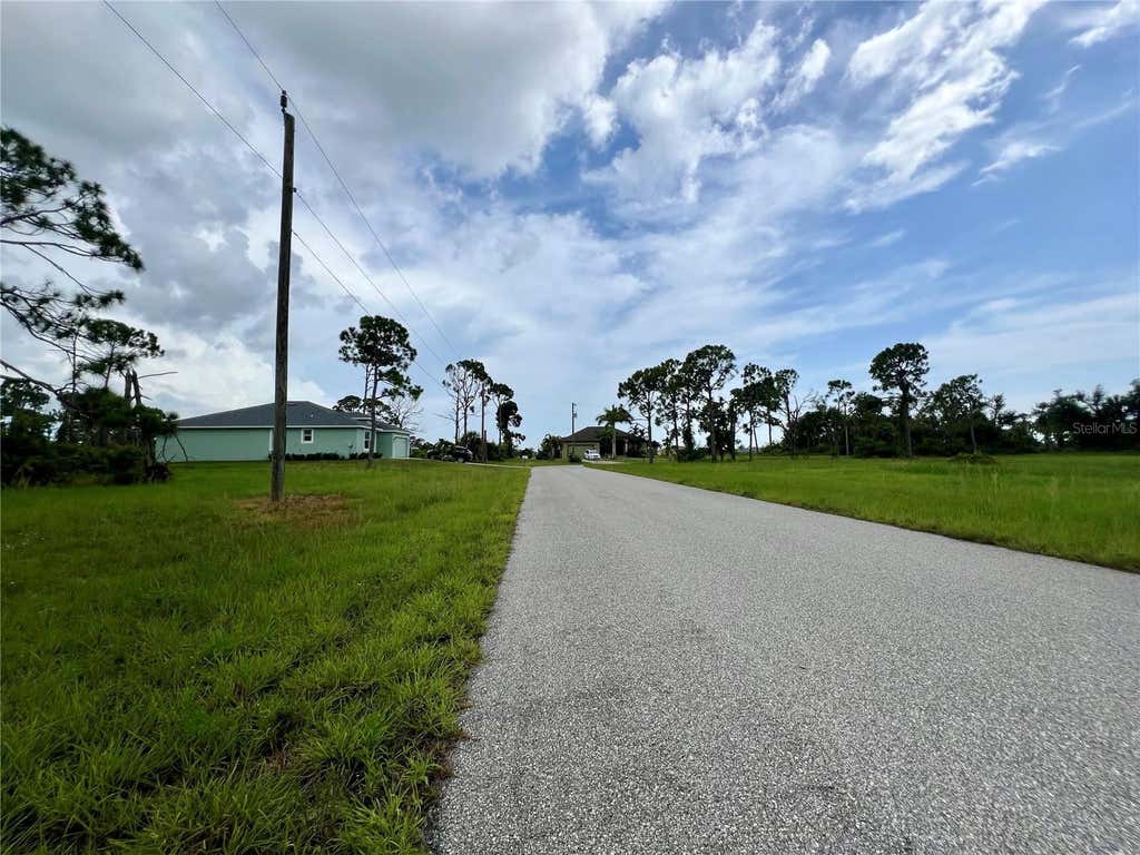 Photo of 28 Mate Circle, Placida, FL 33946 (MLS # C7529097)