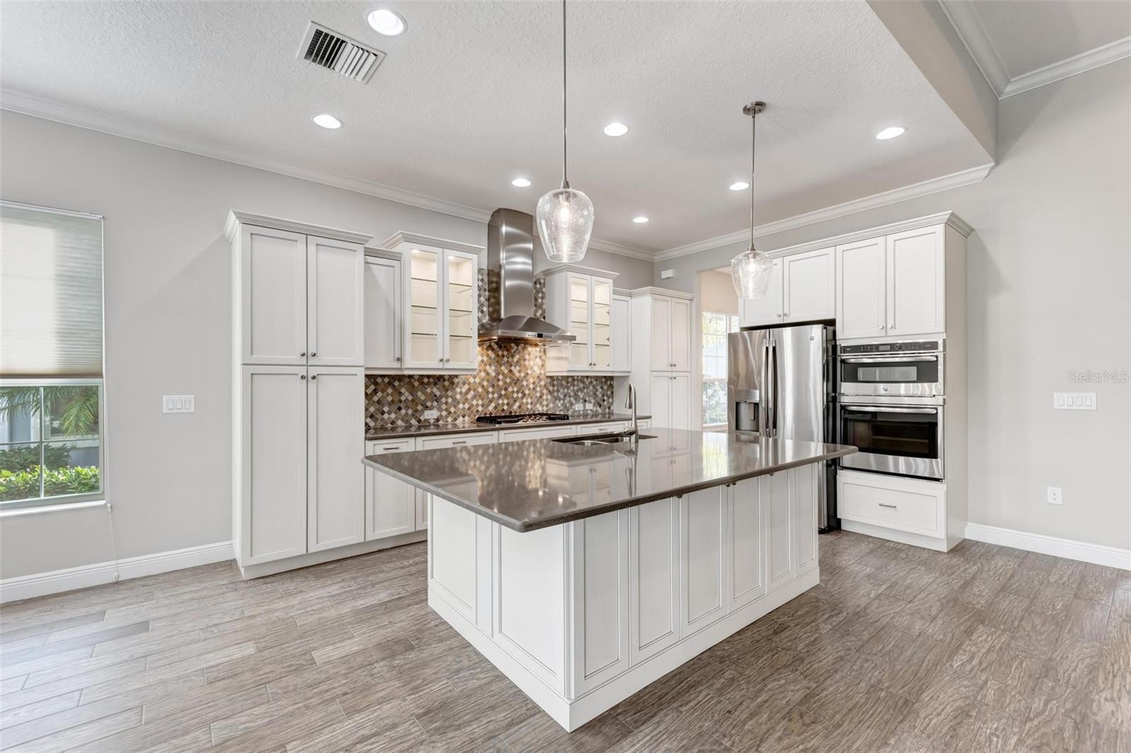 LANSDOWNE CRESCENT - Residential Lease