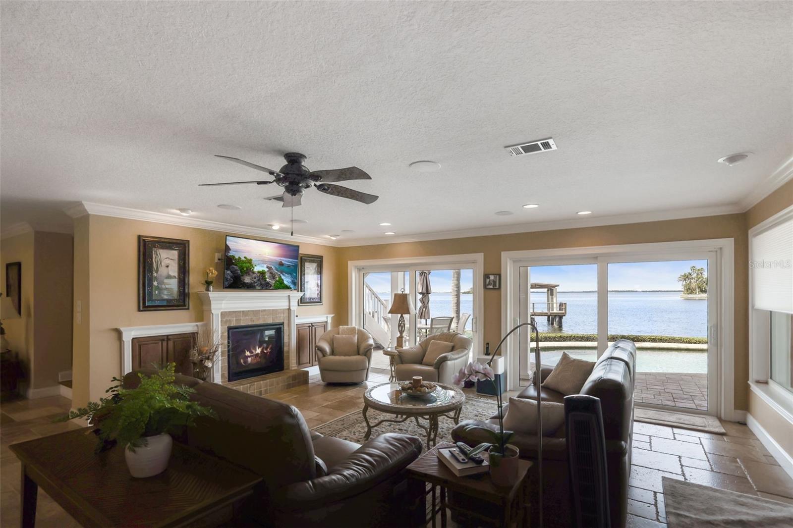 OZONA SHORES 5TH ADD - Residential