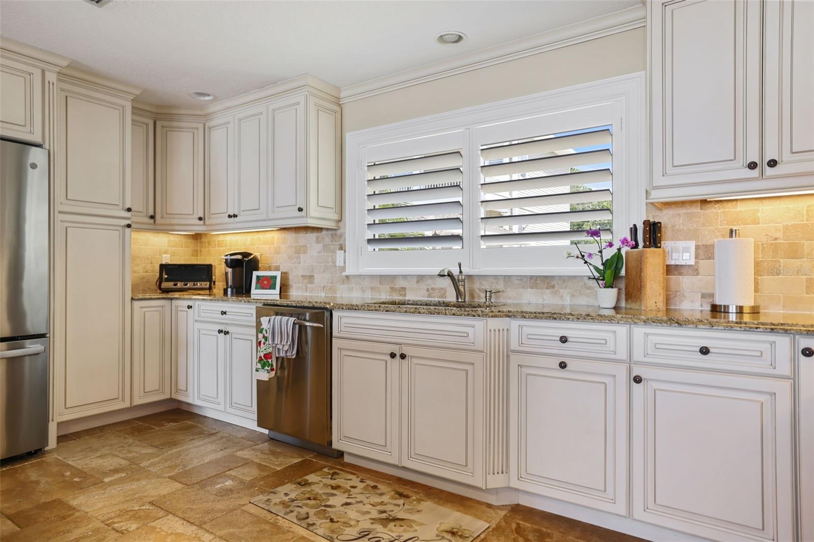 OZONA SHORES 5TH ADD - Residential