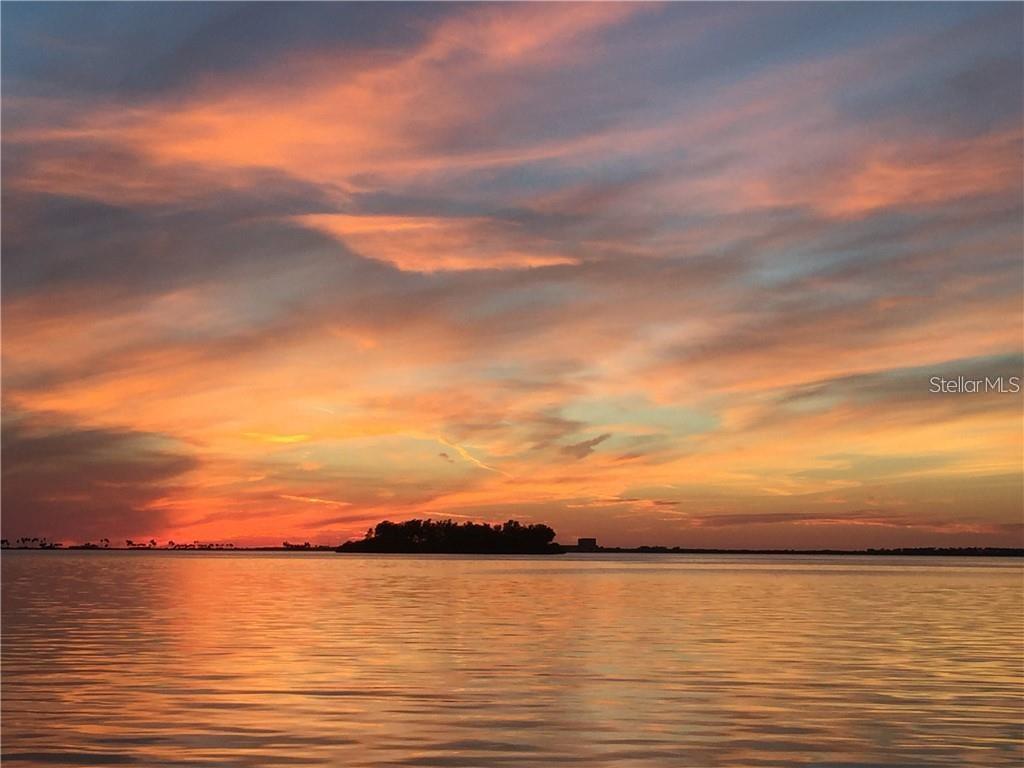 OZONA SHORES 5TH ADD - Residential