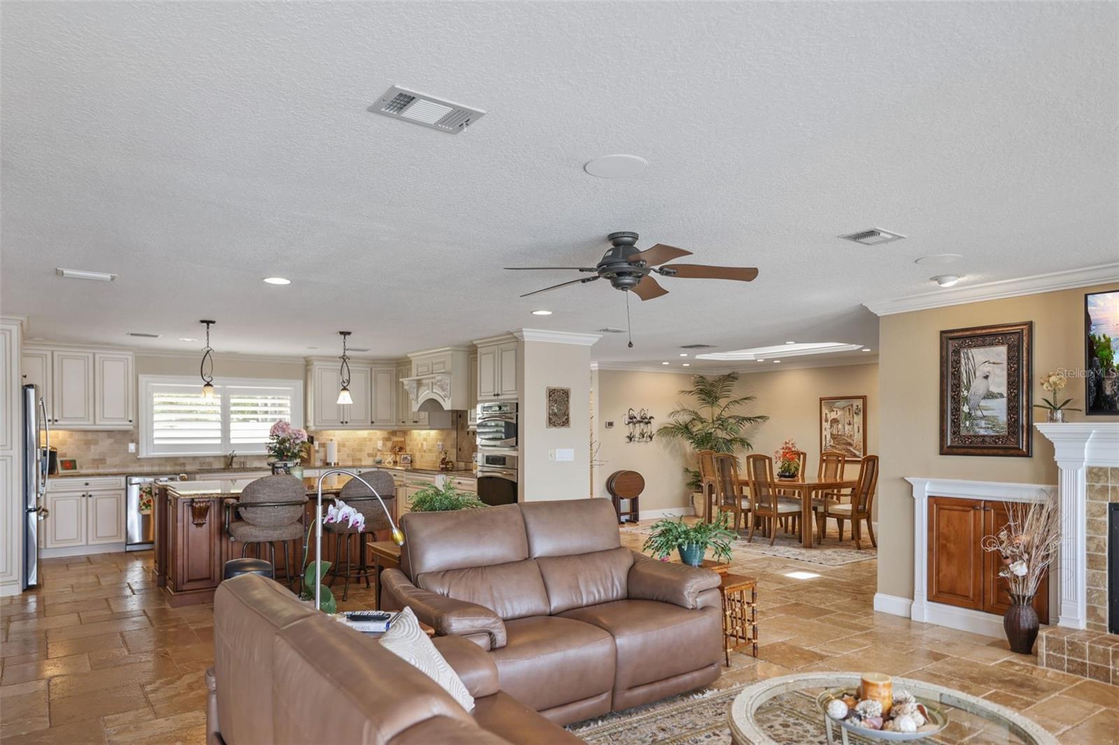 OZONA SHORES 5TH ADD - Residential