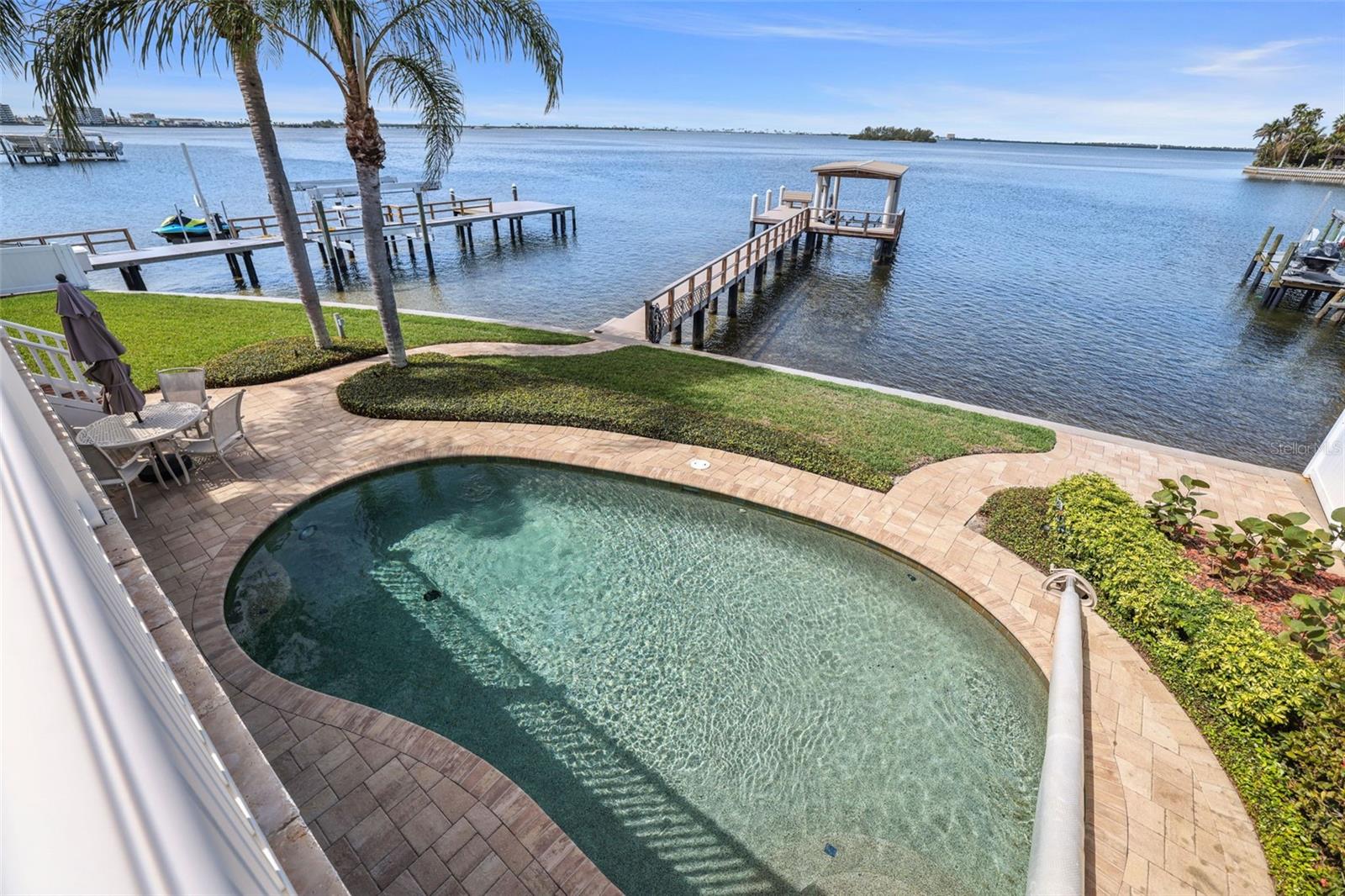 OZONA SHORES 5TH ADD - Residential