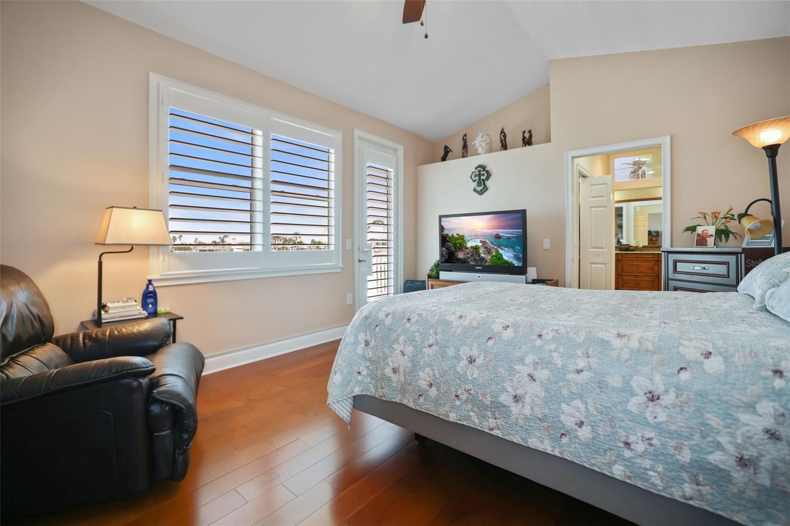 OZONA SHORES 5TH ADD - Residential