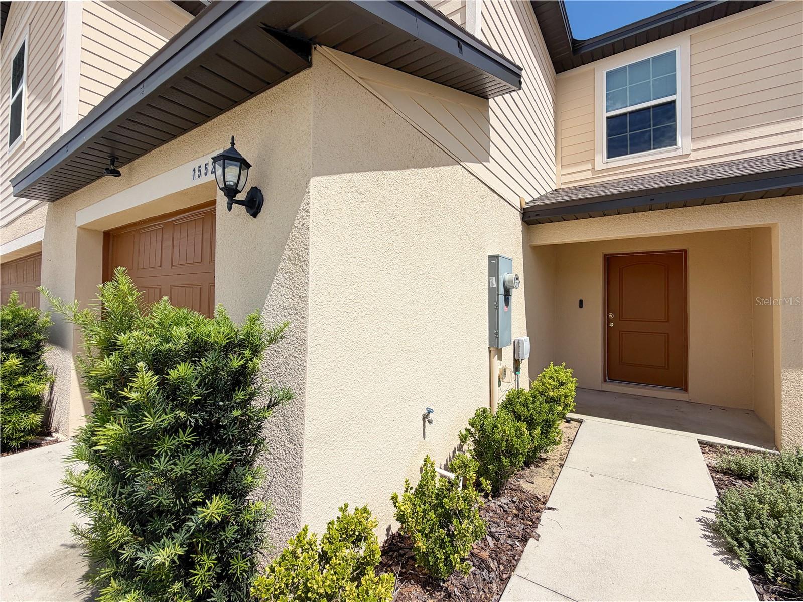 1552 WYNFORD CIRCLE
