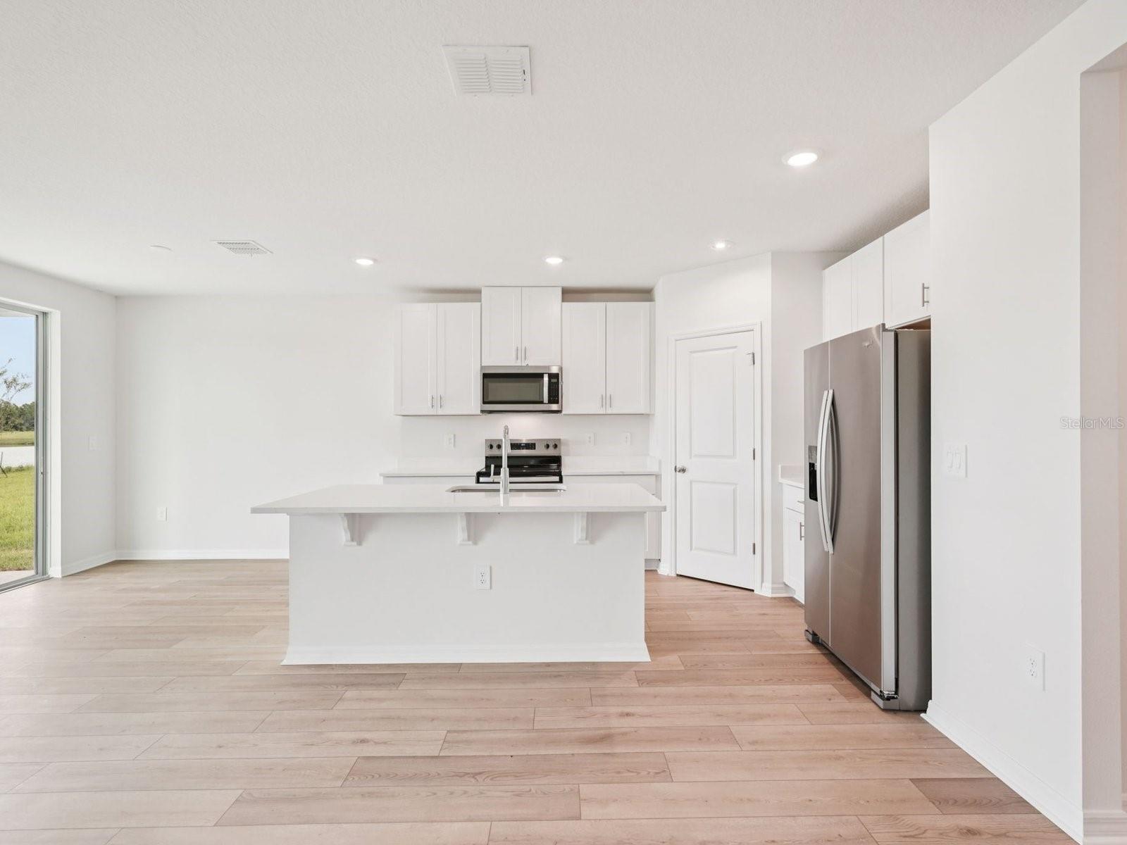 MAGNOLIA BAY - Residential