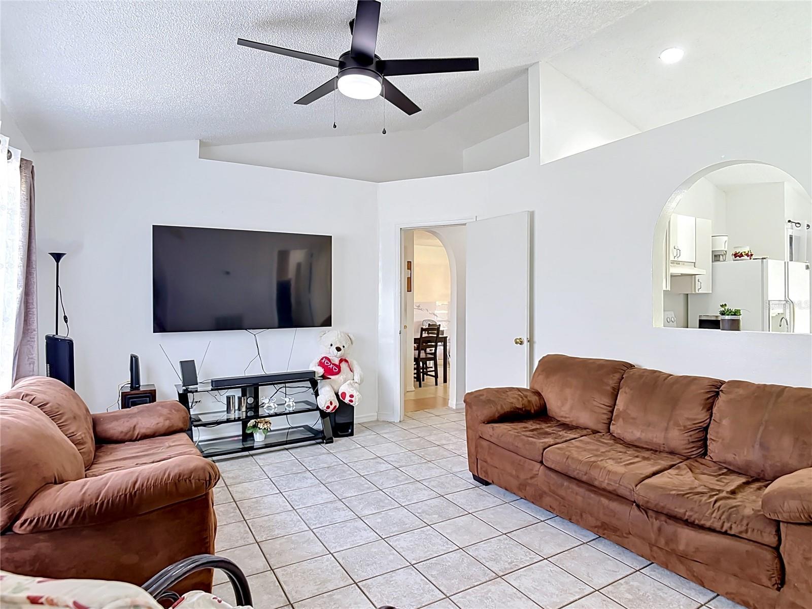 1473 PURITAN STREET