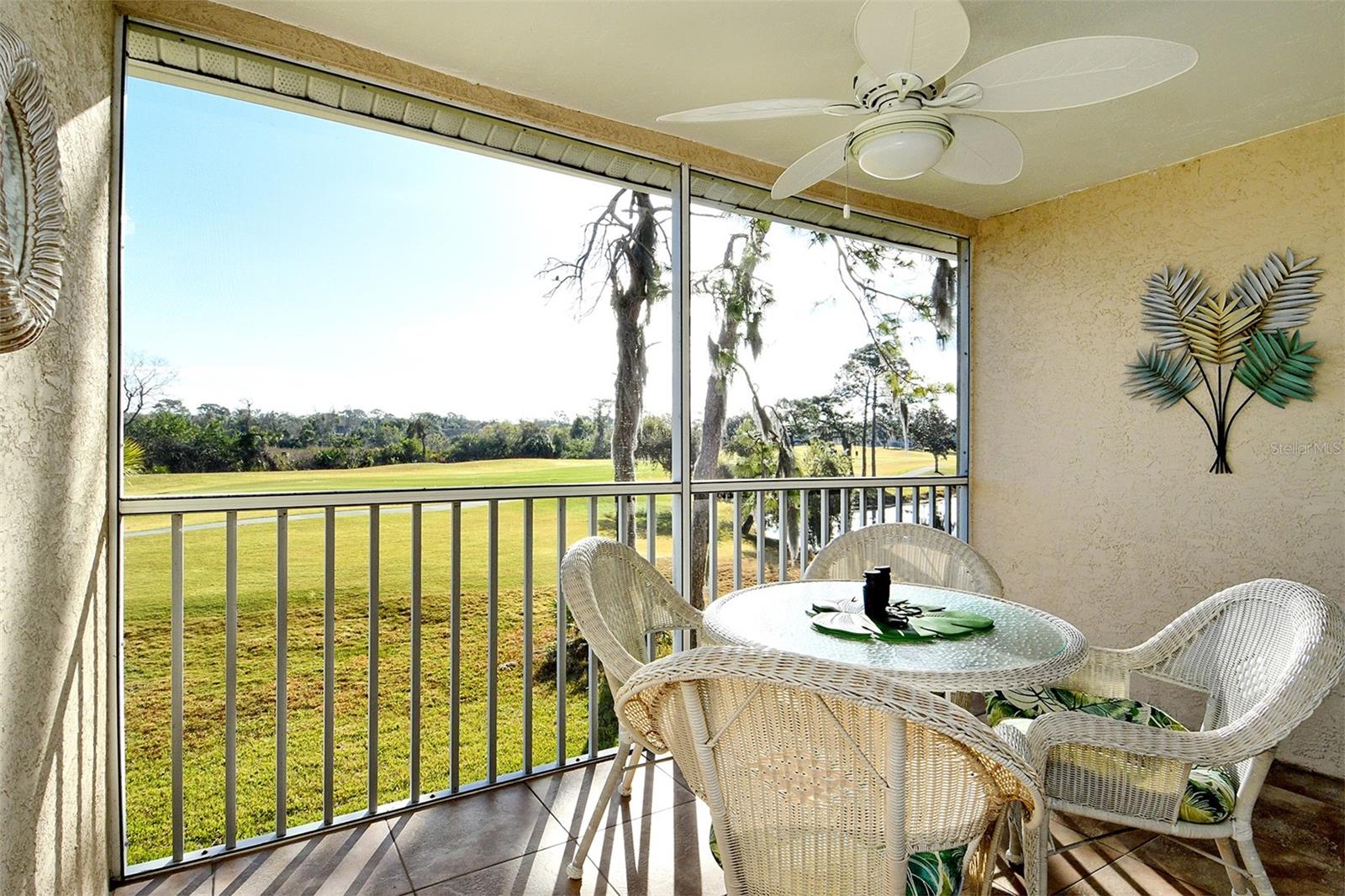 HERITAGE OAKS GOLF & COUNTRY CLUB - Residential