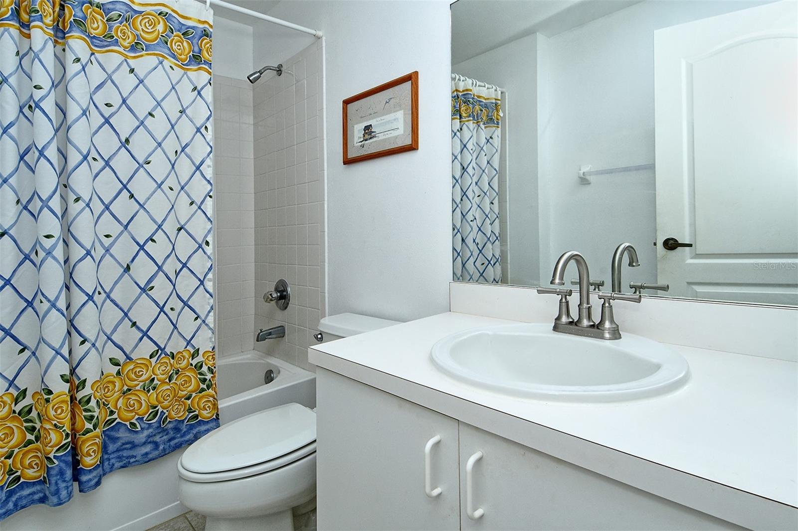 HERITAGE OAKS GOLF & COUNTRY CLUB - Residential