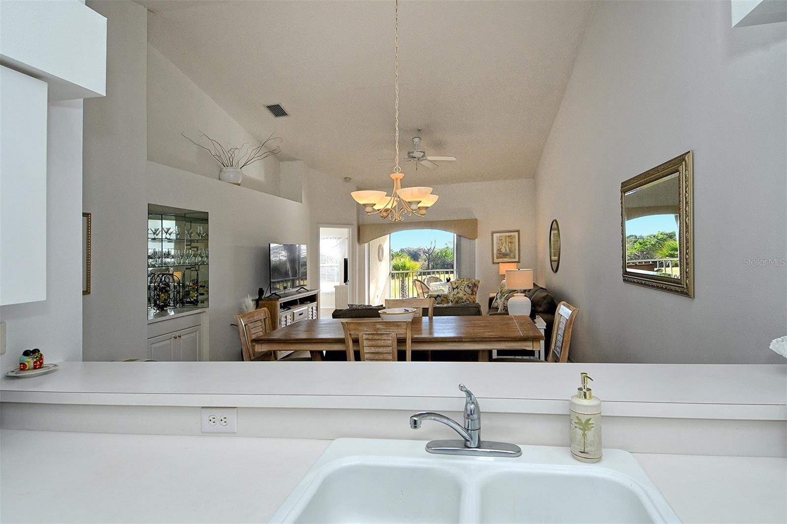 HERITAGE OAKS GOLF & COUNTRY CLUB - Residential