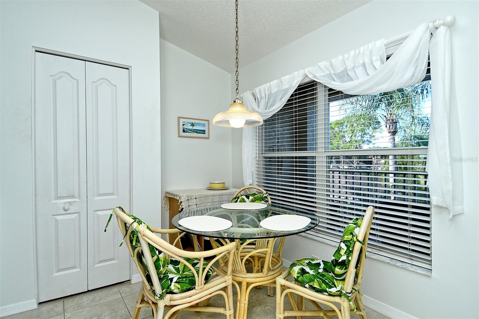 HERITAGE OAKS GOLF & COUNTRY CLUB - Residential