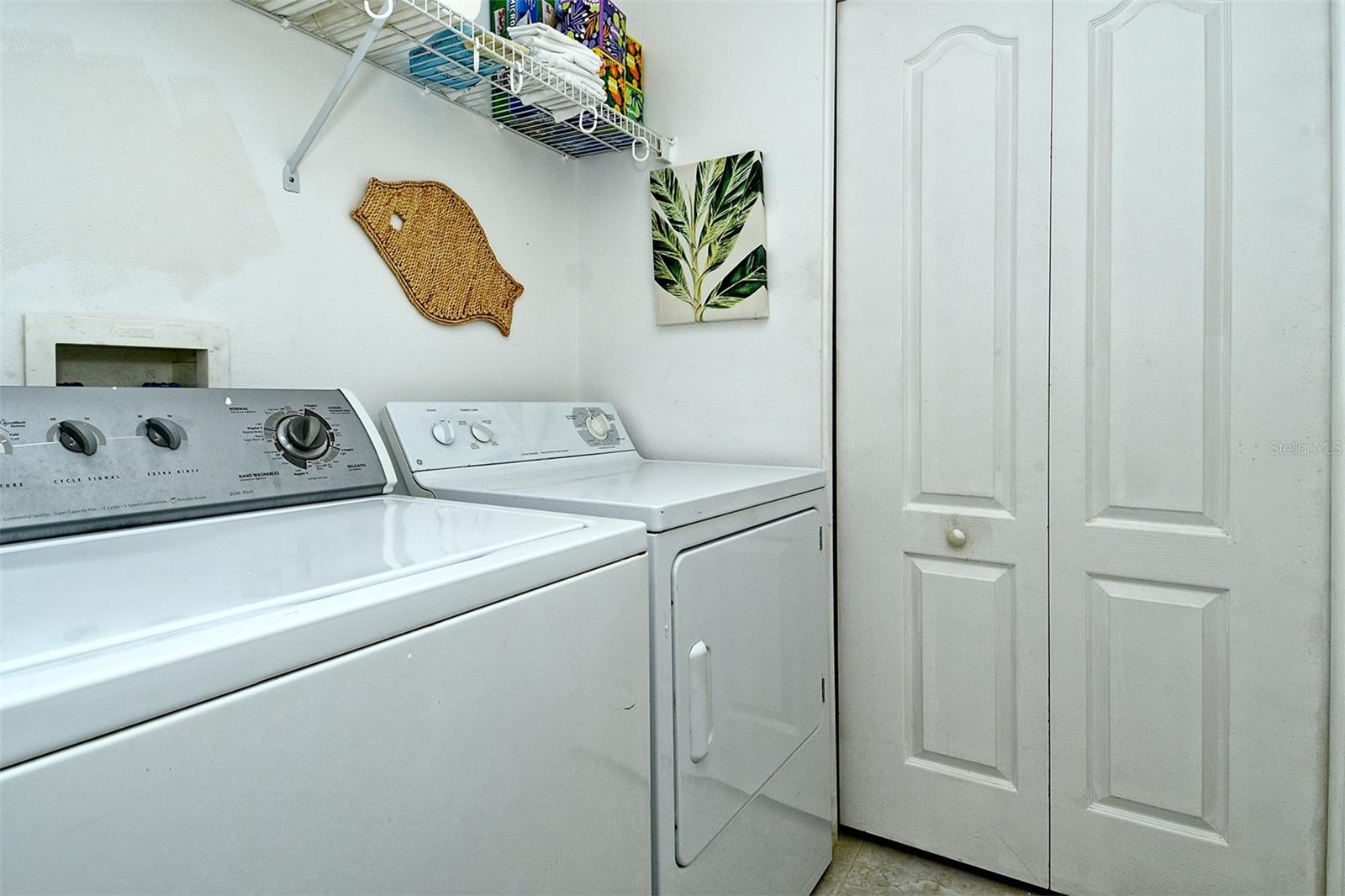 HERITAGE OAKS GOLF & COUNTRY CLUB - Residential