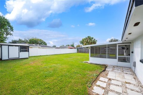 A home in WINTER HAVEN