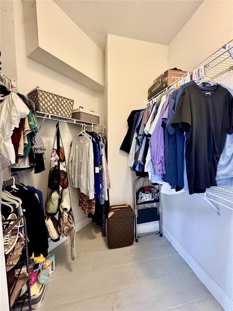 EASTLAKE OAKS PH 4 - Residential