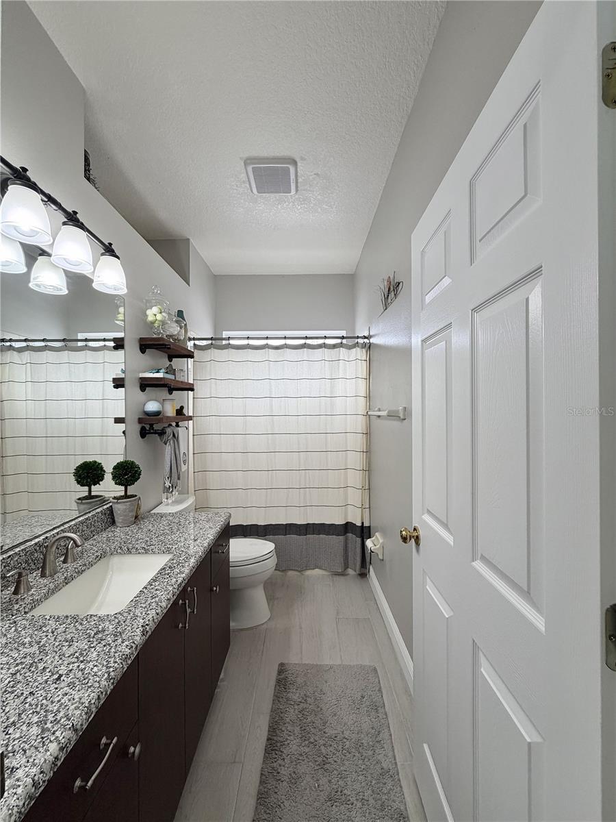 EASTLAKE OAKS PH 4 - Residential