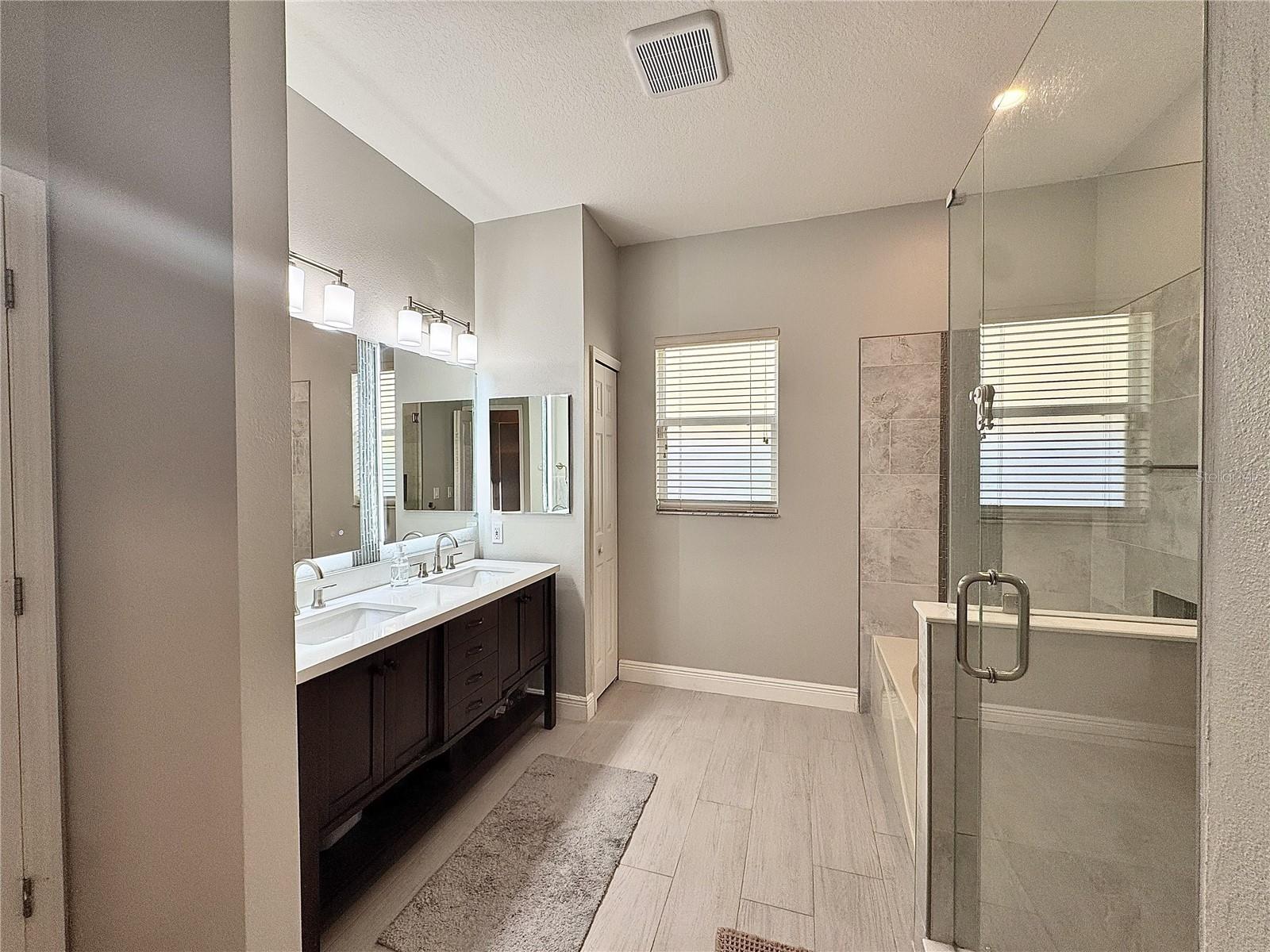 EASTLAKE OAKS PH 4 - Residential