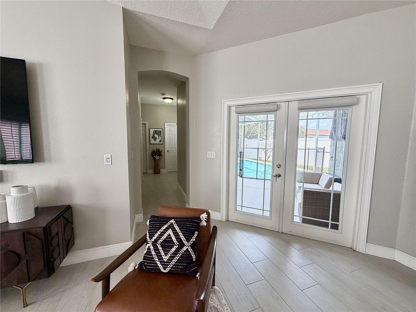 EASTLAKE OAKS PH 4 - Residential