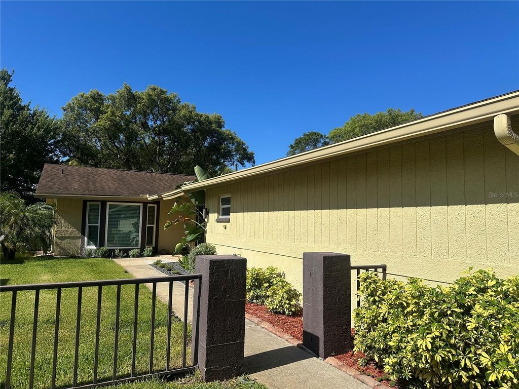 Photo of 7800 Fairlawn Drive, Hudson, FL 34667 (MLS # W7886516)