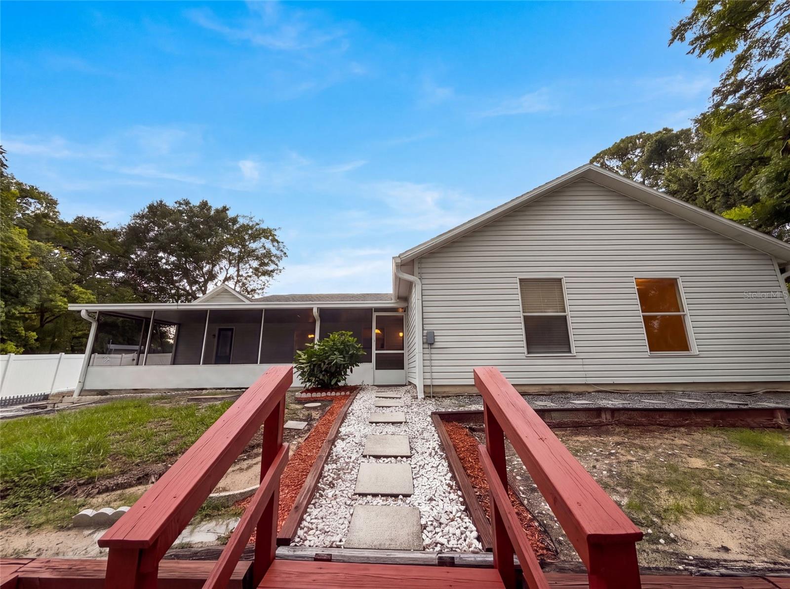 29 VALENCIA CIRCLE