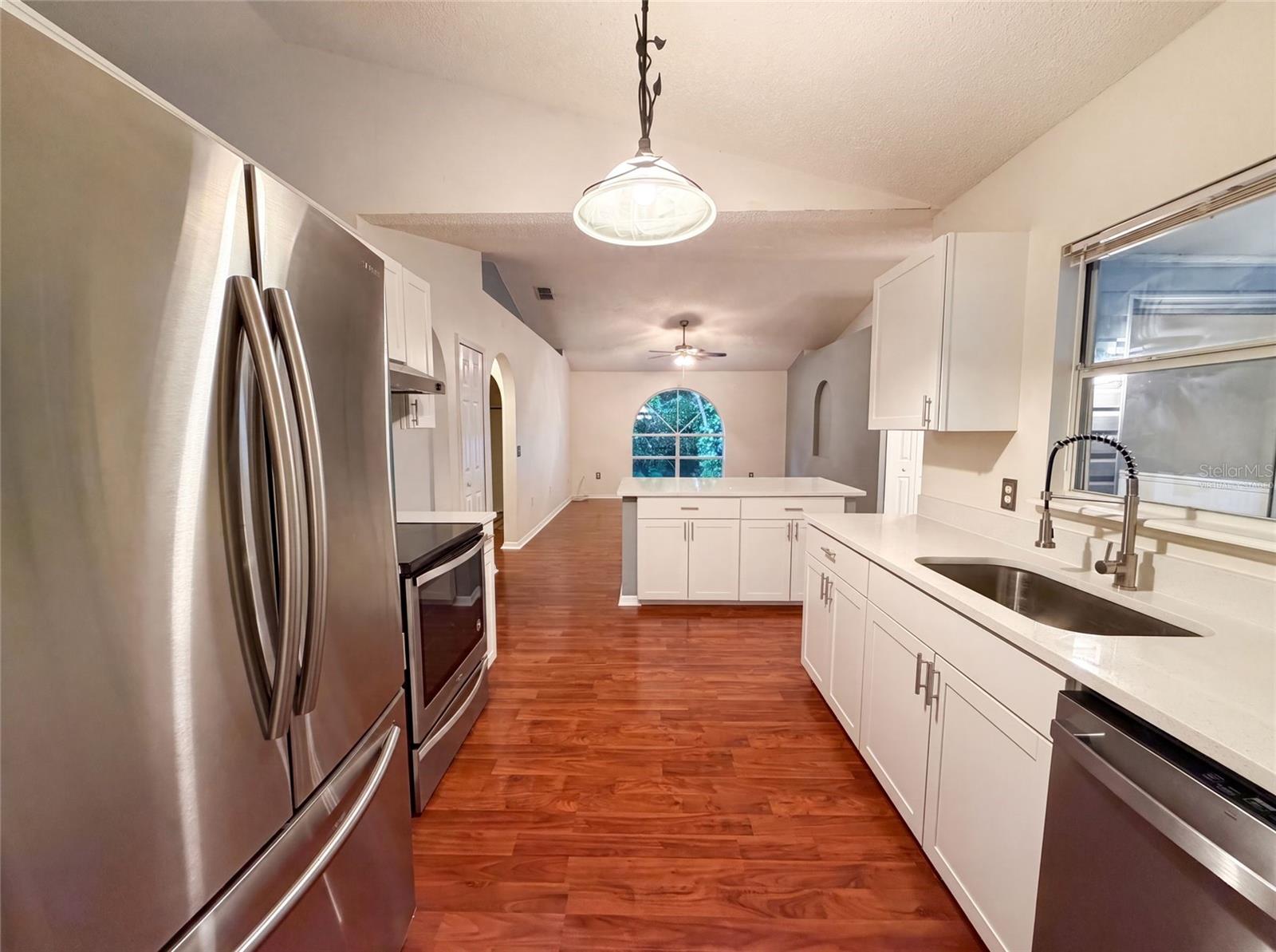 29 VALENCIA CIRCLE