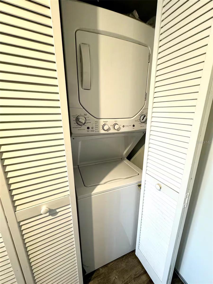 EL MAR CONDO - Residential