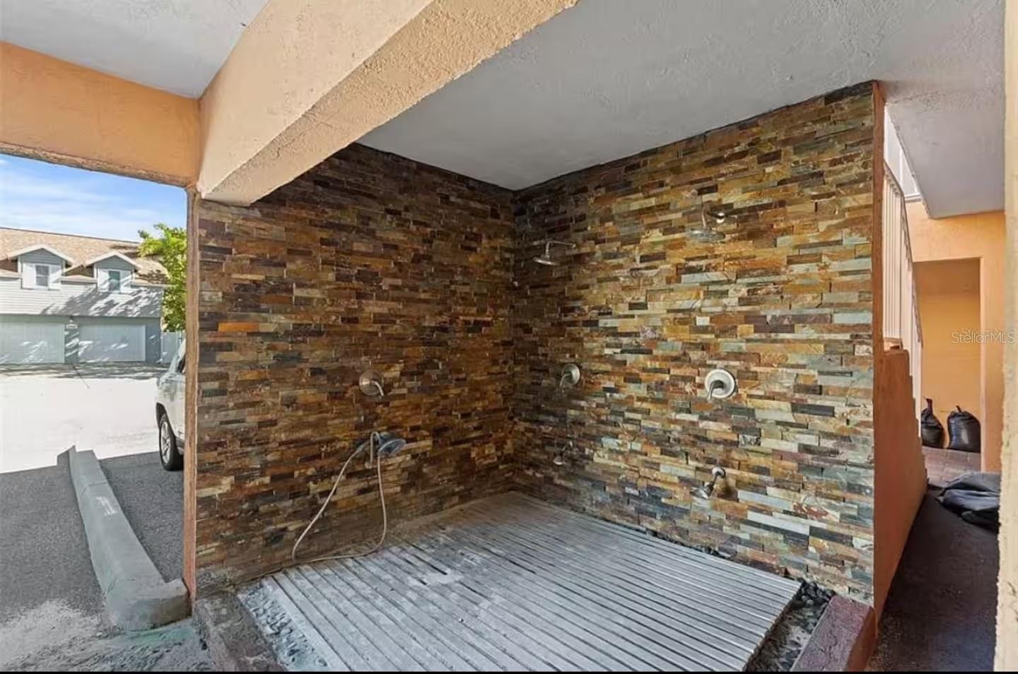 EL MAR CONDO - Residential