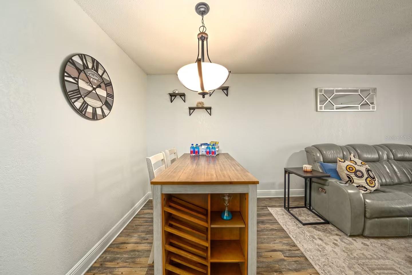 EL MAR CONDO - Residential