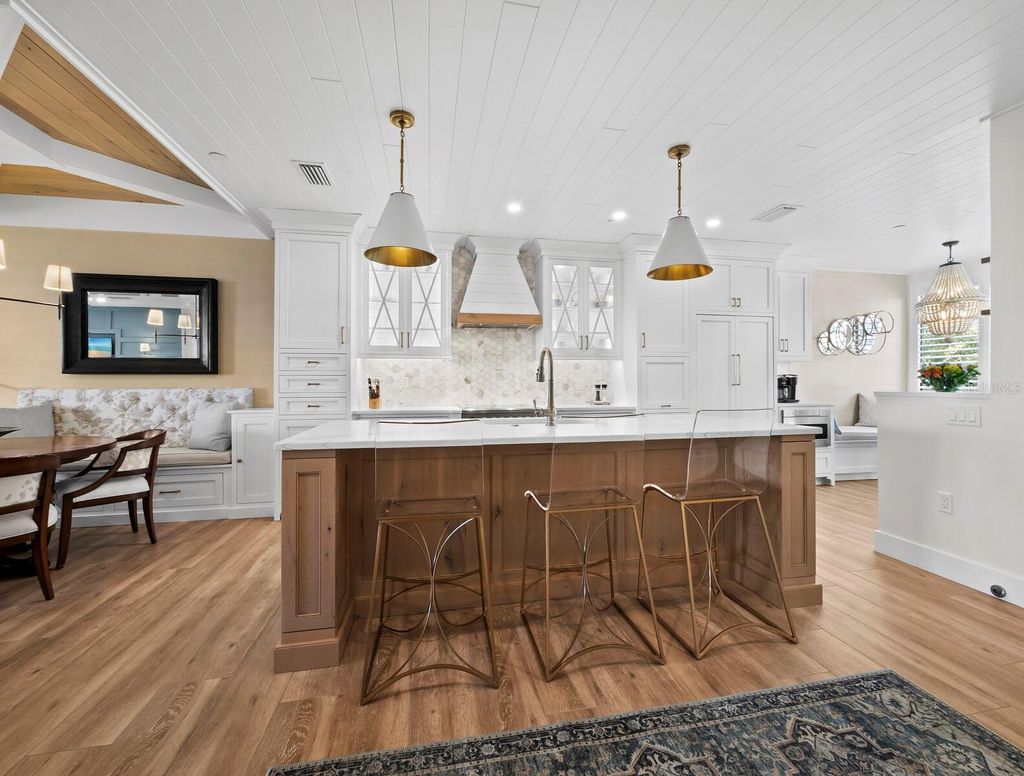 Photo of 1918 Harbourside Drive #902, Longboat Key, FL 34228 (MLS # A4680710)