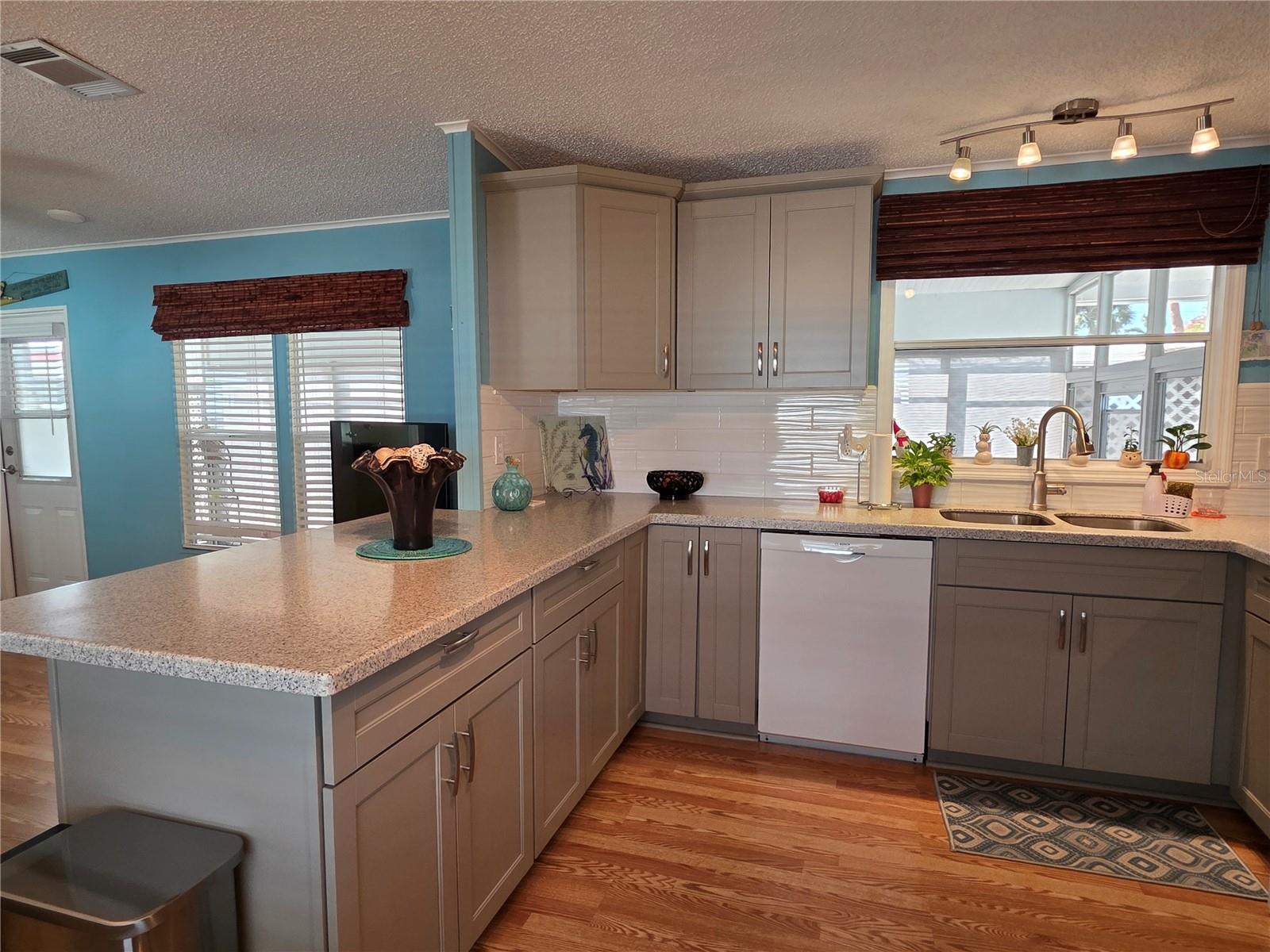 OAK GROVE - Residential