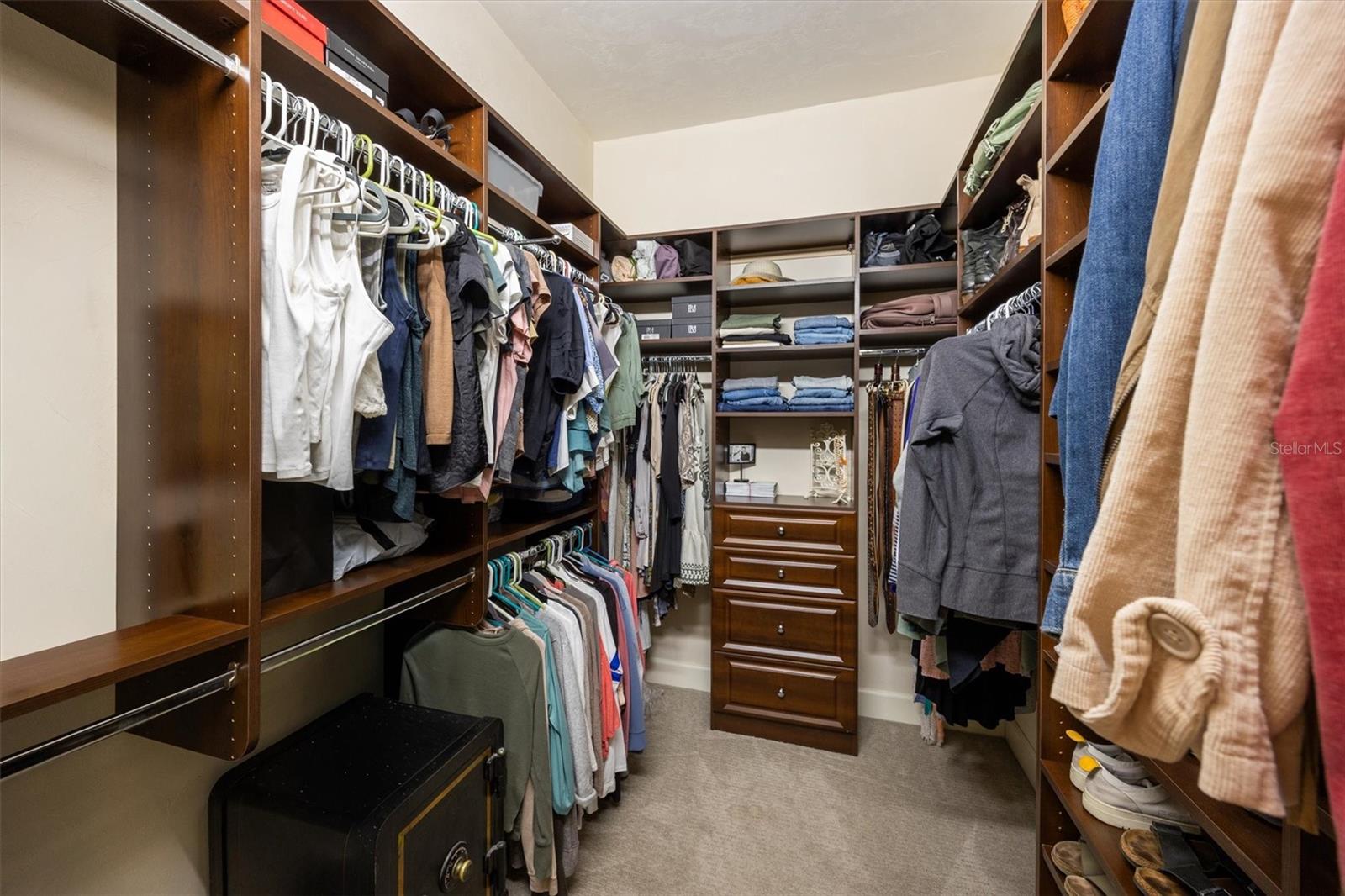 HAILE PLANTATION UNIT 33 PH I - Residential