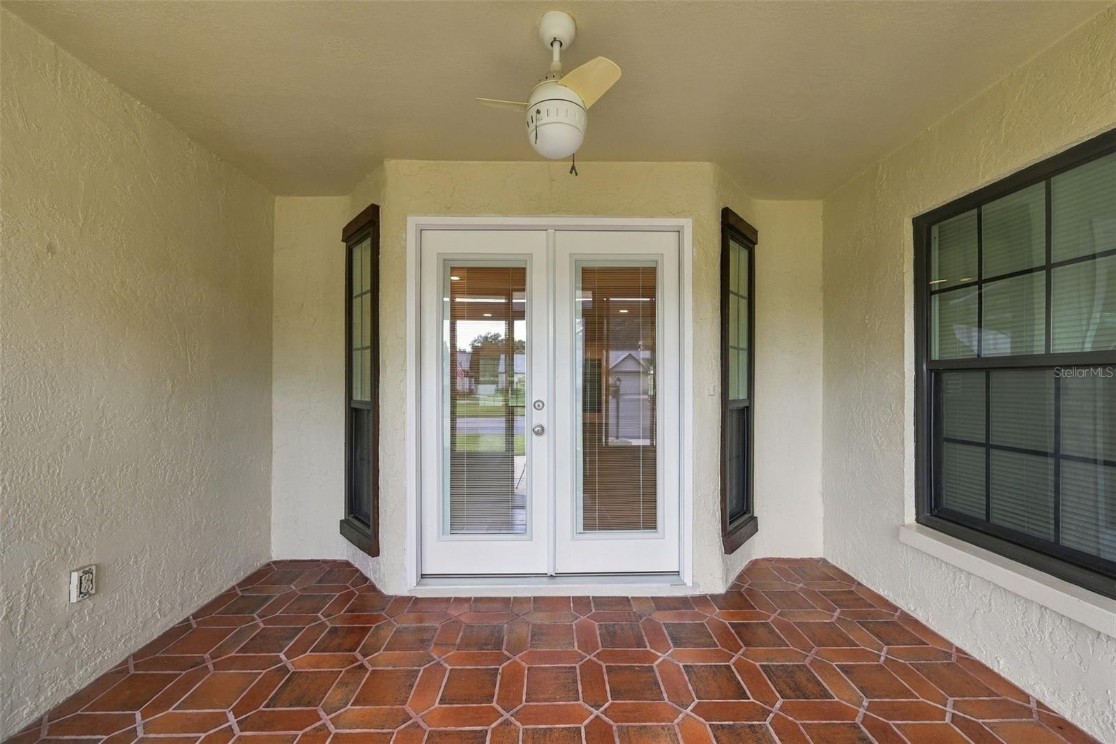 764 LAKEWOOD DRIVE