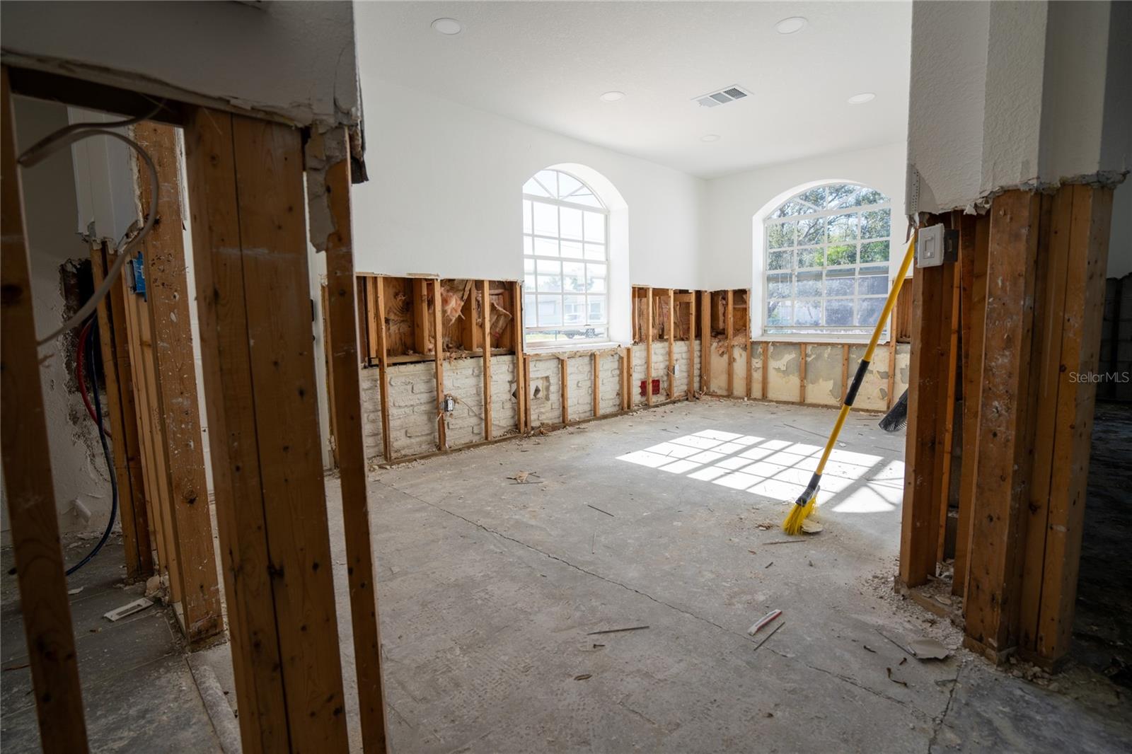 ST PETERSBURG BEACH NORTH UNIT 2 - Residential