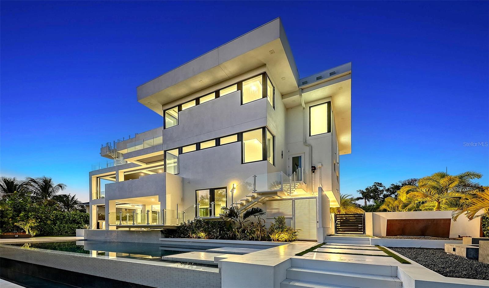 CHEROKEE LODGE - Residential