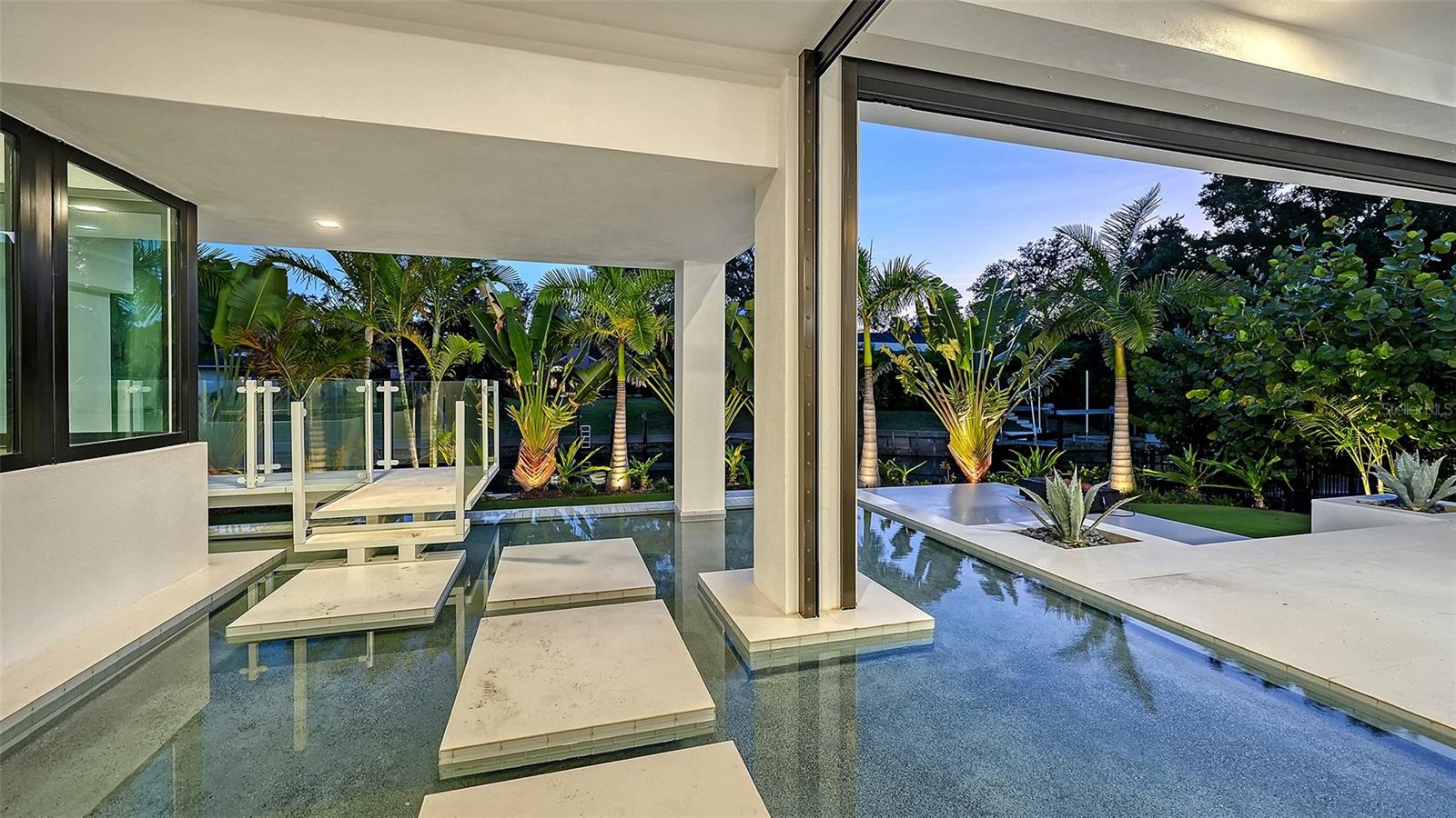 CHEROKEE LODGE - Residential