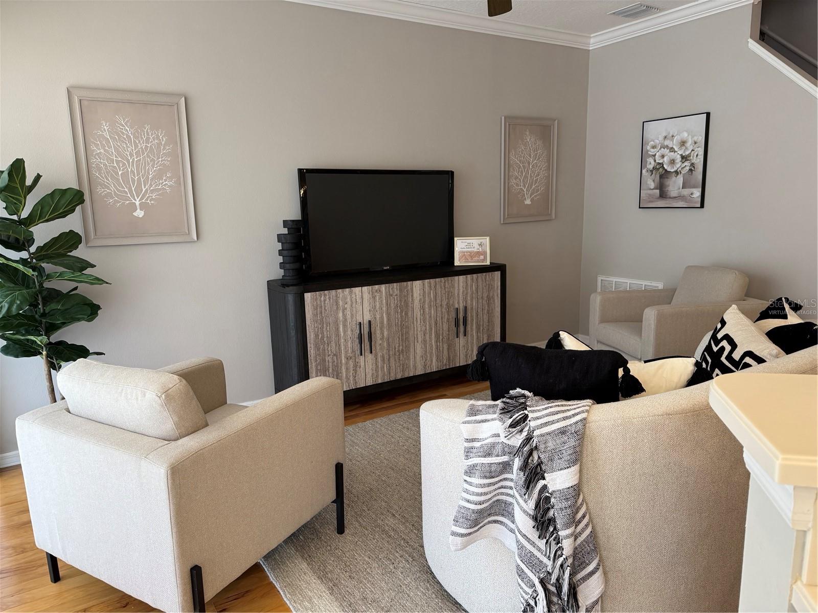 PROVENCE TWNHMS AT WATERCHASE - Residential