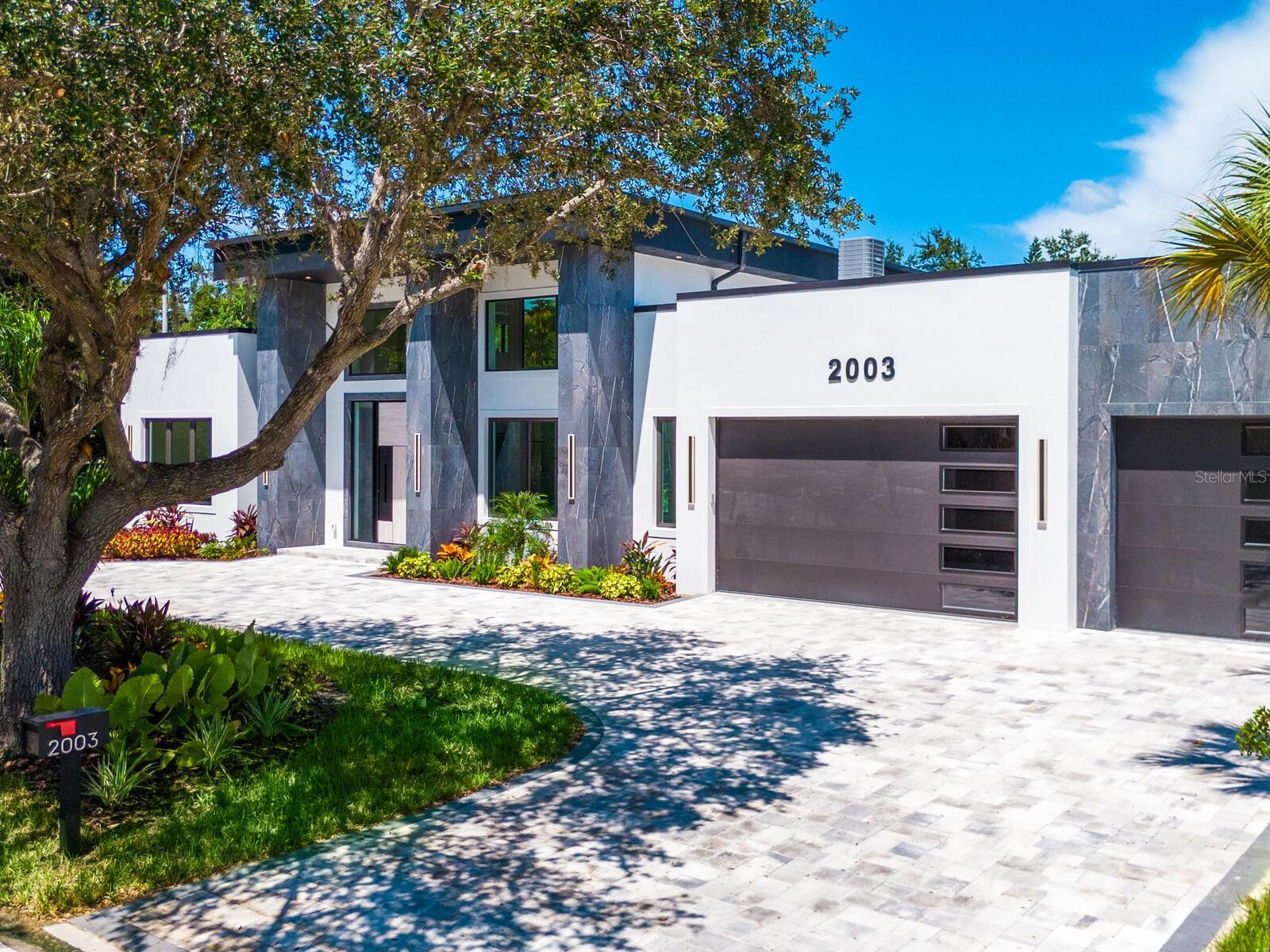 2003 S SHADE AVENUE