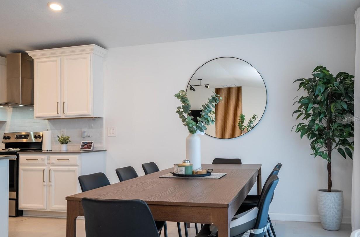 OLD HICKORY 50S - Residential Lease