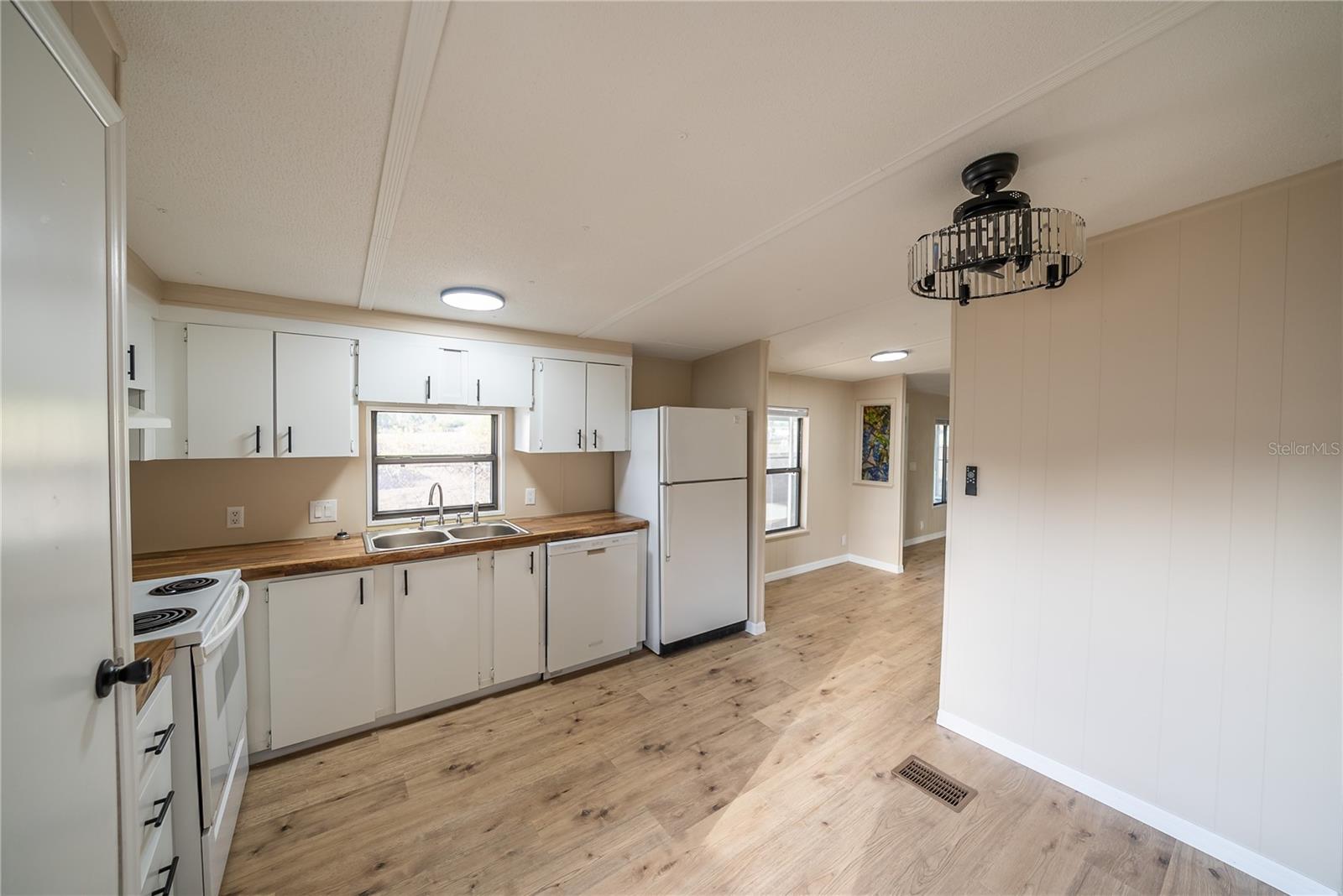 OCALA EAST VILLAS - Residential