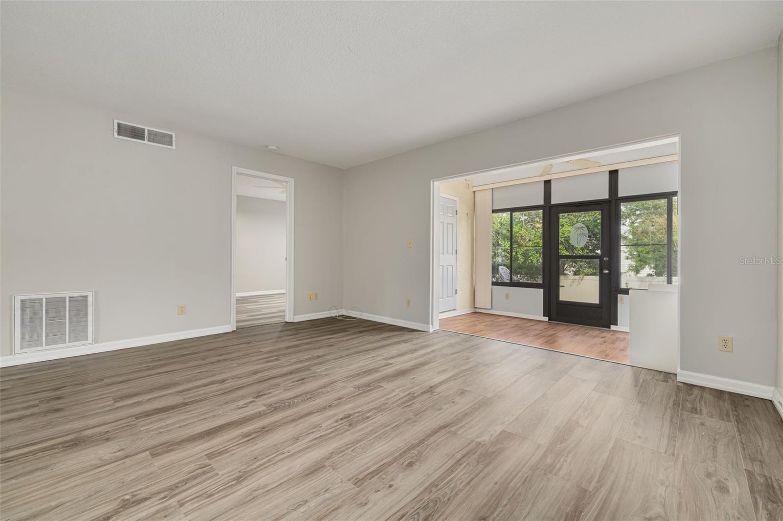 MAGNOLIA RIDGE CONDO - Residential