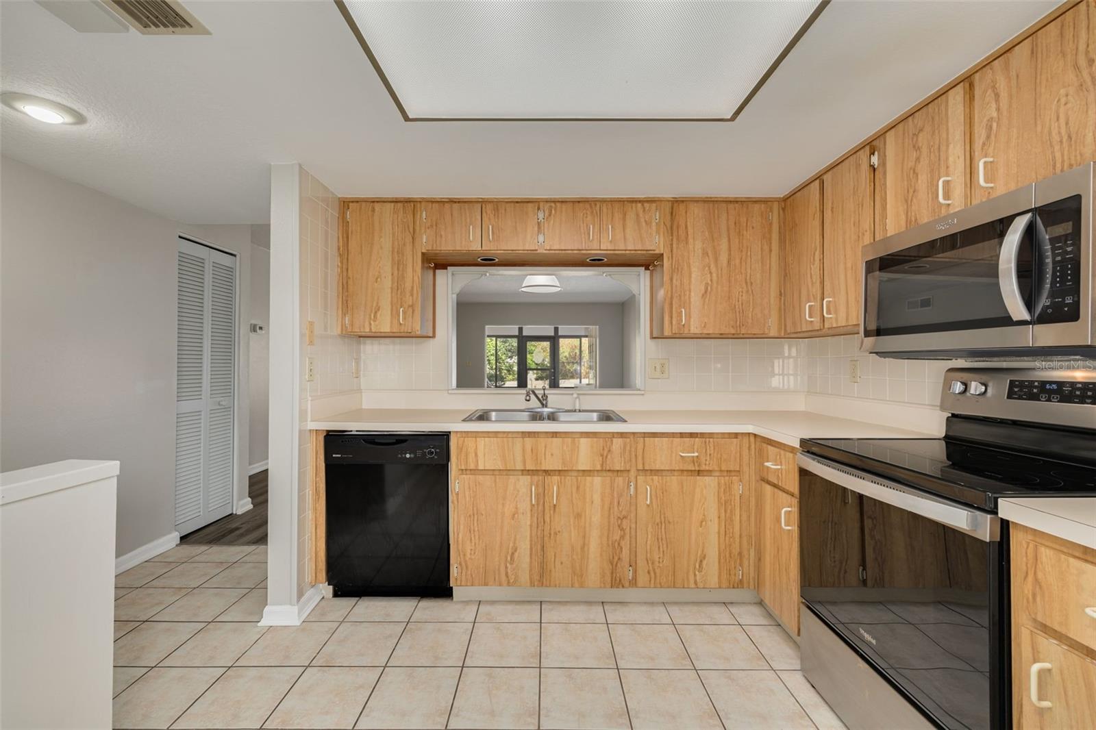 MAGNOLIA RIDGE CONDO - Residential