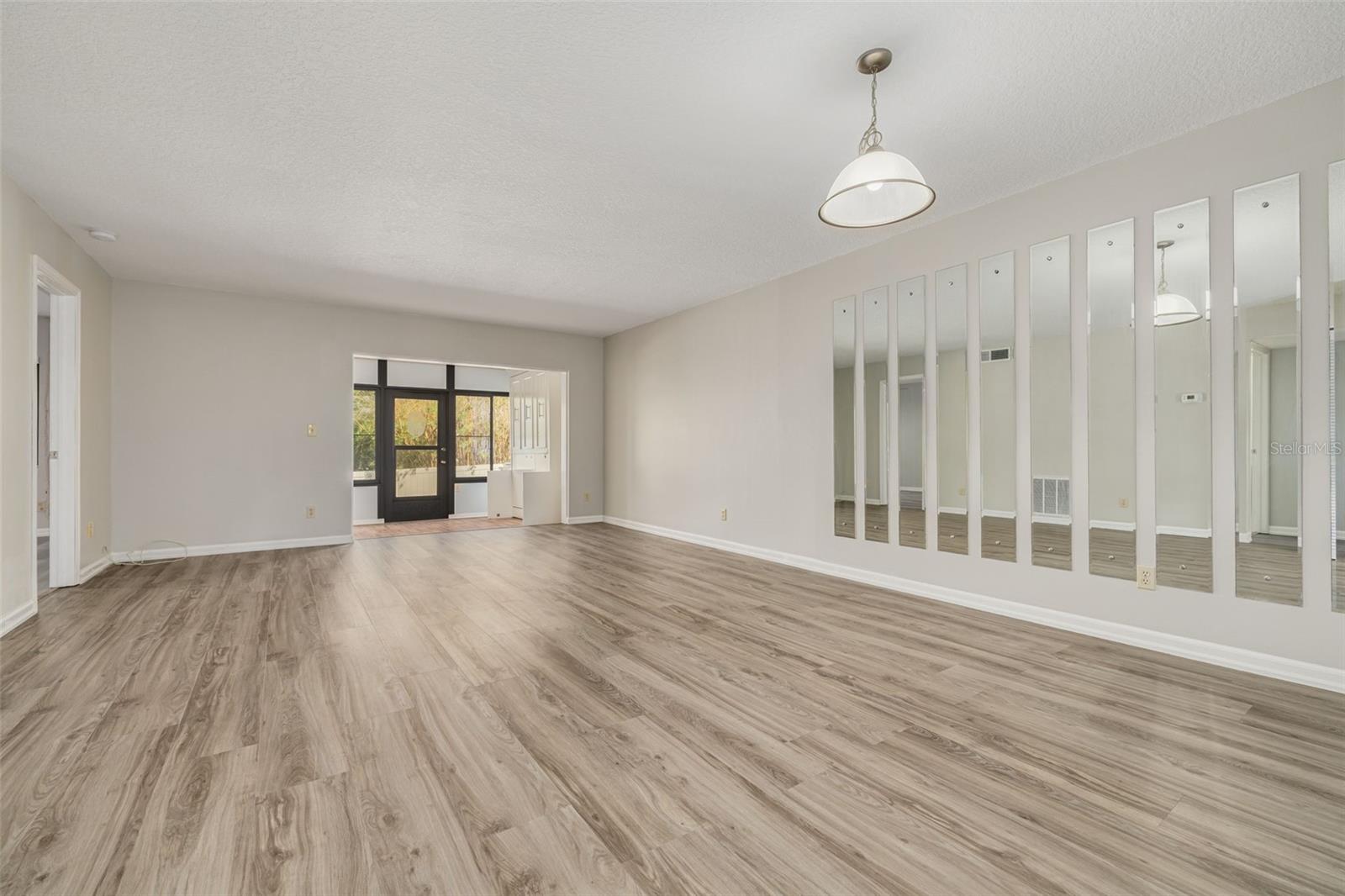 MAGNOLIA RIDGE CONDO - Residential