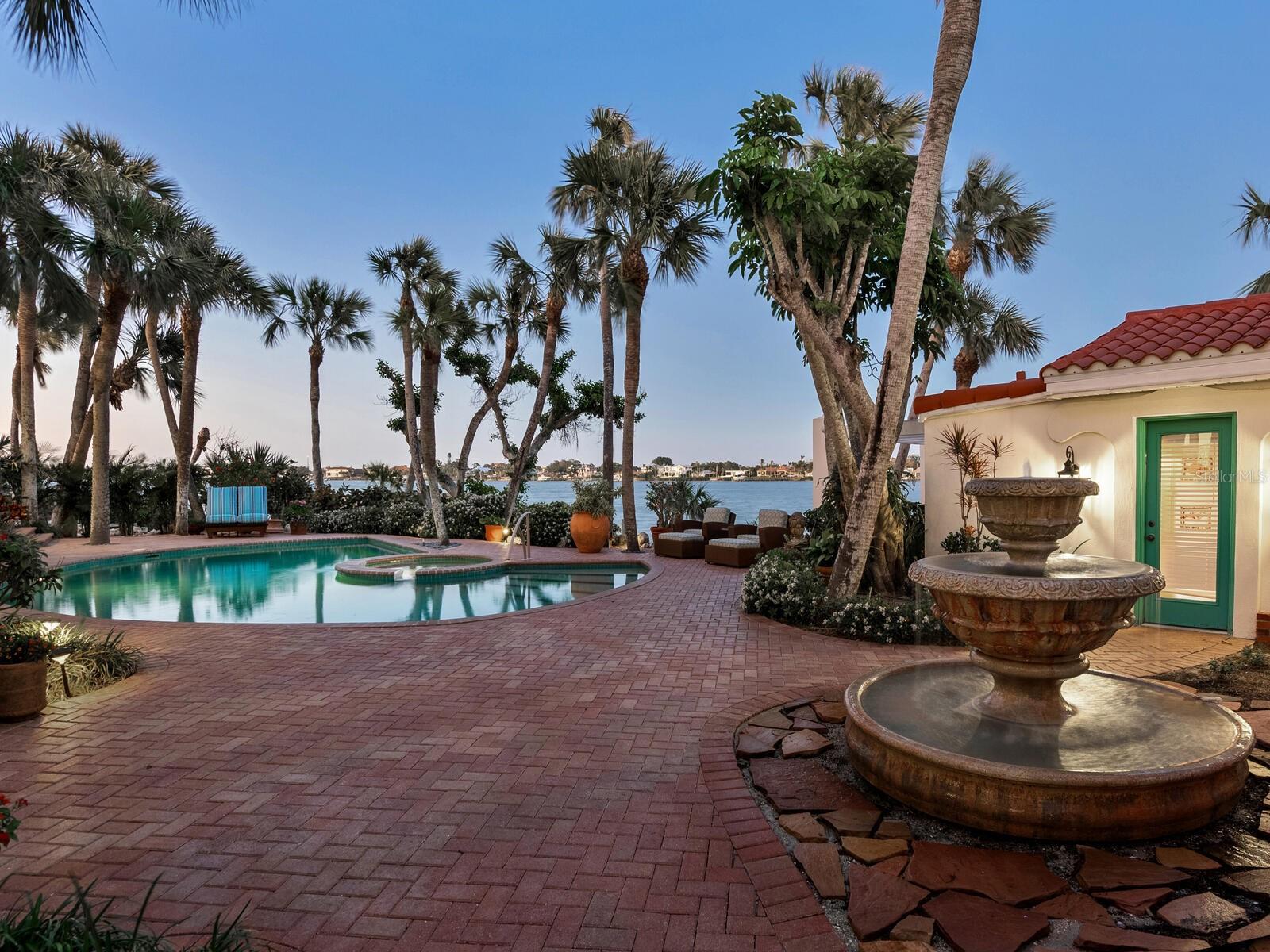 CASEY KEY - Residential