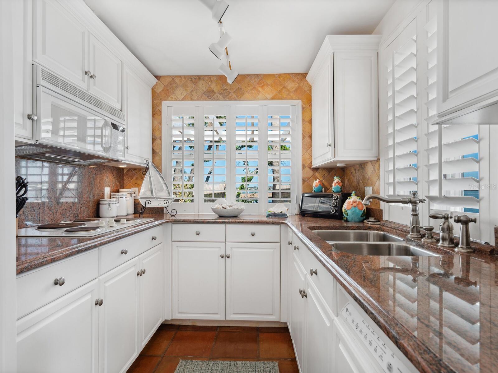 CASEY KEY - Residential